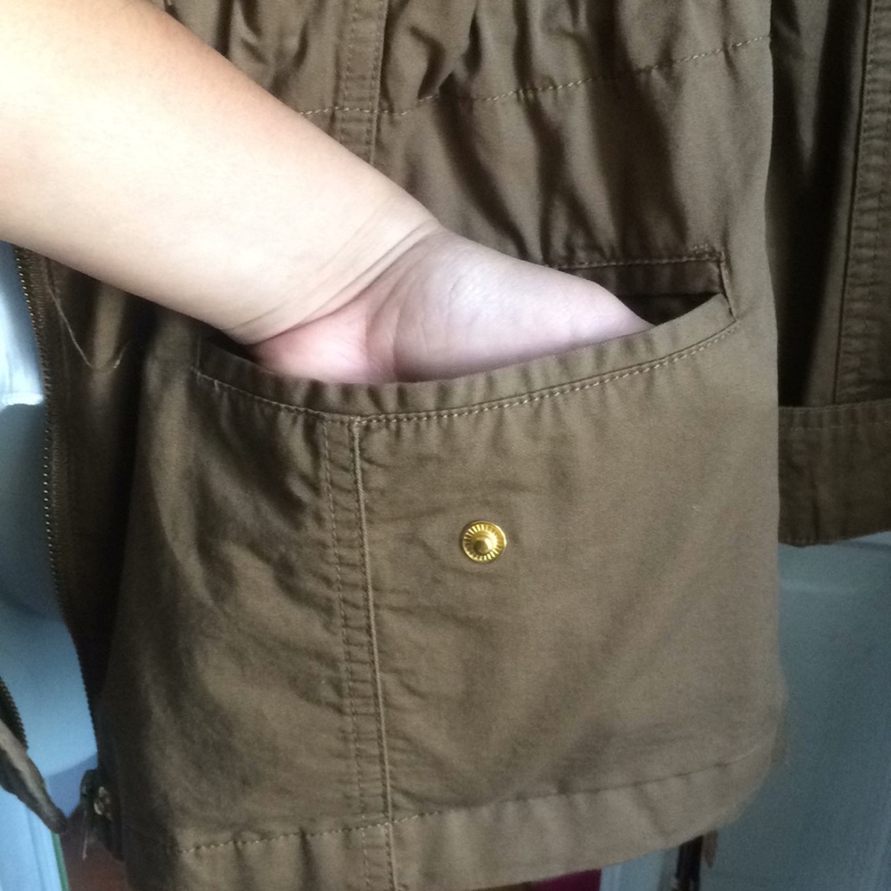 Brown coat - Picture 4 of 5